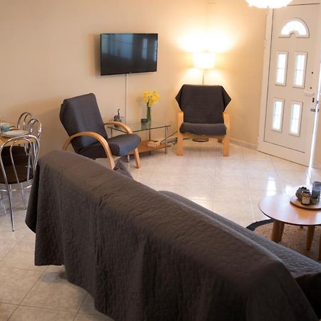 Silene Luxury Apartment Néa Péramos Eksteriør billede