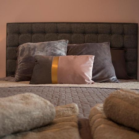 Silene Luxury Apartment Néa Péramos Eksteriør billede