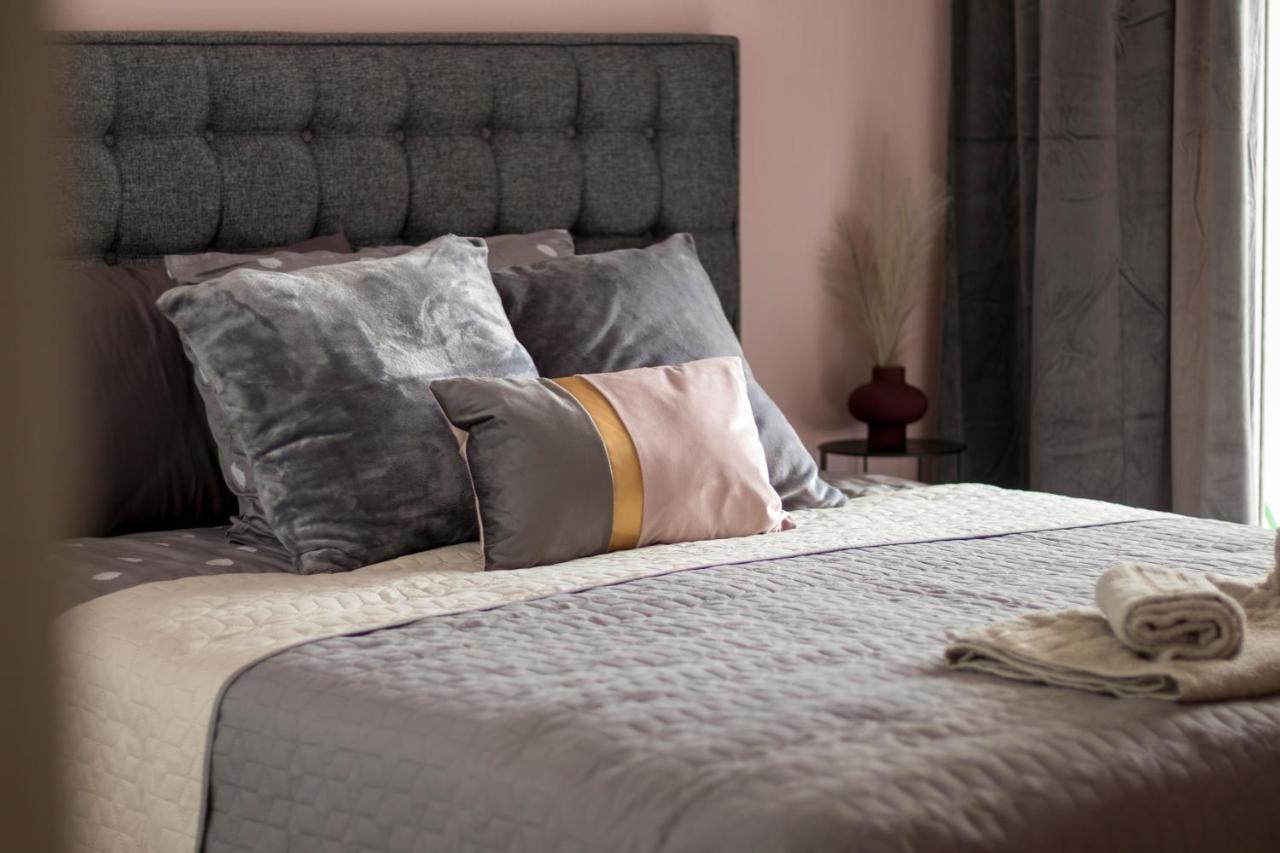Silene Luxury Apartment Néa Péramos Eksteriør billede