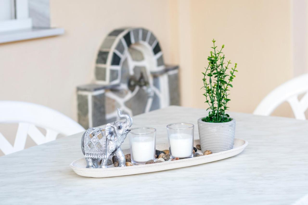 Silene Luxury Apartment Néa Péramos Eksteriør billede